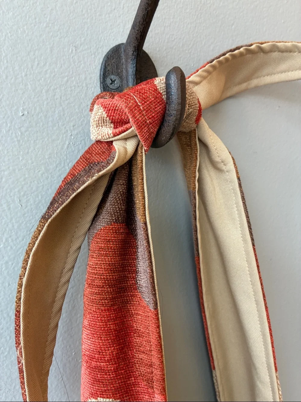 New Hope Girls Wavy Tapestry Orange & Tan Crossbody Shoulder Bag - Picture 5 of 9